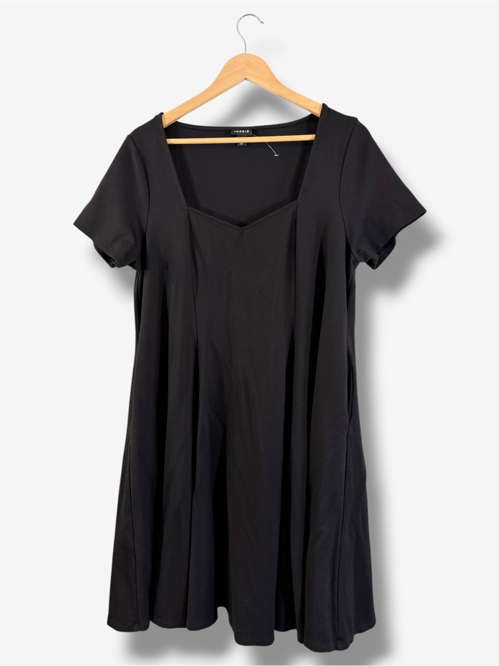 Torrid LBD Black Dress Size 2X 18/20 Short Sleeve Ponte Knit Skate Fit & Flare